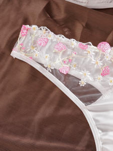 Conjunto de Lencería Erótica de Malla Transparente con Diseño Floral, Lencería Sexy de Encaje Blanco, Conjunto de Sujetador y Braguita Transparentes para Mujer - Product Image 5