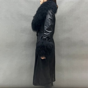 Trench lunghi in vera pelle <span class=keywords><strong>di</strong></span> pecora nera <span class=keywords><strong>di</strong></span> alta qualità donna <span class=keywords><strong>con</strong></span> polsini in vera <span class=keywords><strong>pelliccia</strong></span> mongoliana - Product Image 3