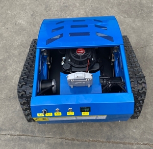 Véhicule robot à chenilles télécommandé bleu, alimenté par batterie, modèle DIY avec feux avant et design à panneaux en maille - Product Image 3