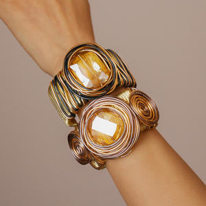 2025 nouveauté bijoux de mode verre torsadé carré rond ouvert Bracelet exagéré bijoux faits à la main cristal <span class=keywords><strong>manchette</strong></span> bracelets - Product Image 5