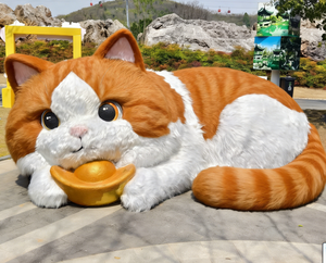 Sculpture d'art animale <span class=keywords><strong>en</strong></span> <span class=keywords><strong>résine</strong></span> et peluche sur mesure, grand format, thème Amour, design <span class=keywords><strong>chat</strong></span>, <span class=keywords><strong>pour</strong></span> exposition extérieure, marque FangXiang - Product Image 1