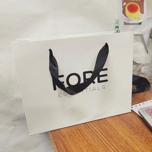 Wholesale Black Gift Shopping <b>Art</b> Paper Bag with Logo for Clothing Custom Packaging Bag - Product Image 1