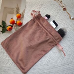 Pochette en velours de coton imprimée avec logo personnalisé pour bijoux, sac cadeau en velours à cordon personnalisé, emballage cosmétique - Product Image 5