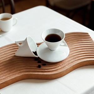 Ensemble <span class=keywords><strong>de</strong></span> tasses à café en céramique vintage, style rétro, cône triangulaire, tasse à latte et soucoupe, vente en gros - Product Image 4