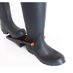 Échantillon Gratuit : Extracteur de Bottes avec Grattoir Nettoyant et Prise de Force Supplémentaire pour Bottes de Pluie, Bottes de Jardin, Bottes d'Équitation - Durable - Product Image 3