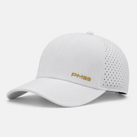 Casquette de golf en gros blanche, micro-perforée, respirante, à visière incurvée, réglable, avec logo personnalisé, pour la performance (OEM)