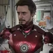 Buste de Tony Stark <span class=keywords><strong>Arc</strong></span> Reactor Lumineux en Fibre de Verre Chromée Métallique avec Éclairage LED – Pièce d'Exception pour Cinéma Maison Avengers - Product Image 3