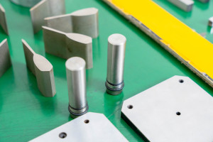 AMT VINA Fabricant vietnamien de pièces usinées CNC de précision en acier, aluminium, cuivre pour l'automobile, l'aérospatiale et l'équipement industriel - Product Image 5