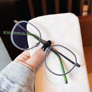 Lunettes anti-lumière bleue Qianai à monture irrégulière, monture complète, verres PC, unisexe, forme ovale N3 20157 - Product Image 1