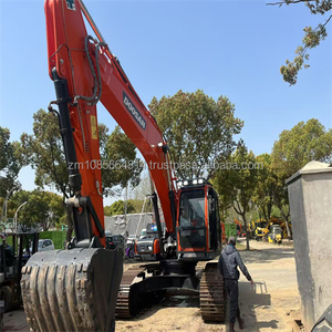 Excavadora sobre orugas Doosan DX300 DH300 de Corea del Sur, excavadora Doosan usada de 30 toneladas DX300LC DH300LC DX225LC a la venta - Product Image 1
