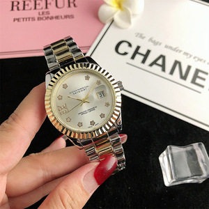 <span class=keywords><strong>Orologi</strong></span> al Quarzo con Calendario di <span class=keywords><strong>Marche</strong></span> Italiane per Uomo <span class=keywords><strong>Donna</strong></span> di Alta Gamma, Orologio di Design con Cassa in Lega, Diamanti e Lente Convessa - Product Image 1