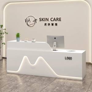 Meilleure Vente : Ensemble de Comptoirs de Réception Blancs Modernes pour Bureau, Salon de Beauté et Espaces Professionnels - Product Image 1