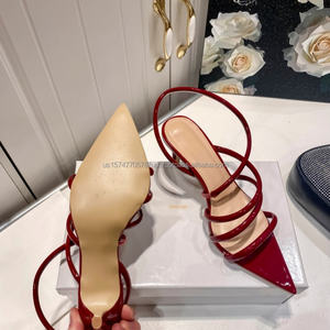 Chaussures de mariée en cuir verni pour femmes 2026 – Talons aiguilles de luxe à bout pointu et bride, par un célèbre créateur, haute qualité - Product Image 3