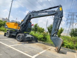 Pelle sur chenilles Hyundai 210WVS d'occasion d'origine coréenne 220-9s 220LC-9 220-9 220 225 R225LC-9s 305 210-9 Pelle d'occasion Hyundai - Product Image 3