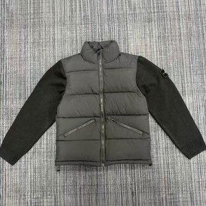 Veste d'hiver chaude à capuche en duvet pour homme, coupe ajustée, style vintage décontracté, grise, coupe-vent, tricotée, de la marque Luxury CP. - Product Image 2