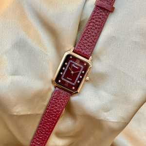 Small Dial <b>Red</b> Ladies Wristwatch Vintage Angola <b>Red</b> Tone Niche Fashion Quartz Watch - Product Image 4