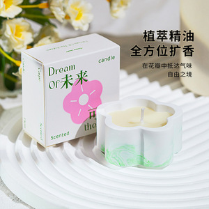 YUHUAN Flower Shape Scented Soy Wax Candle Handmade Decorative Gift All Seasons - Product Image 2