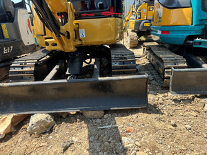 Le japon a utilisé cat 303ECR 303.5 mini excavatrice utilisé chenille 3 tonnes mini excavatrice 303 /303ecr 3 tonnes petite pelleteuse pour la ferme - Product Image 3