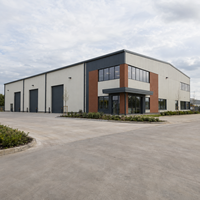 Entrepôt à structure métallique préfabriqué, bâtiment métallique à grande portée, atelier à ossature acier multi-portes