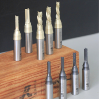 Juego de fresas rectas CNC para trabajar la madera, fresas de ranurar con punta de carburo de tungsteno, recubrimiento de titanio nano azul TiCN para routers CNC portátiles