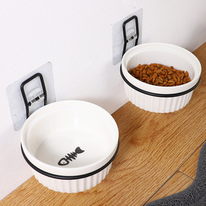 Bols muraux pour chats en céramique blanche, plat de nourrissage suspendu pour chats et petits chiens avec design anti-renversement - Product Image 2