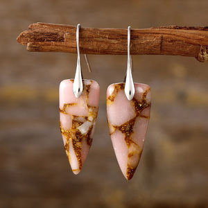Boucles d'oreilles en pierre naturelle pour femmes, bijoux de luxe légers à la mode, origine Jinhua - Product Image 1