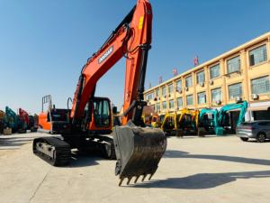 VENTE CHAUDE Excavatrice hydraulique sur chenilles Doosan DX225 Modèle 2024 Bon état Histoire sans accidents Moteur et boîte de vitesses pleine puissance - Product Image 5