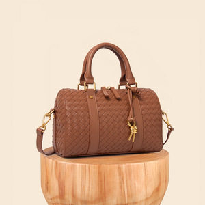 Trendy Lady <strong>Handbag</strong> with Knitted Design Large Capacity Single Shoulder Microfiber Leather Bag Pillow Tote Zipper Closure - Product Image 5