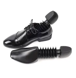 Zapatero elástico y telescópico ajustable, soporte de plástico para relleno de zapatos, LM-P5500
