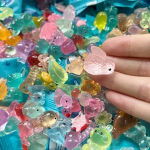 Nouvelles figurines miniatures en résine animales phosphorescentes 2026 – Sac mystère DIY pour <span class=keywords><strong>jardin</strong></span> féerique, micro-paysage, aquarium et cadeau de fête - Product Image 4