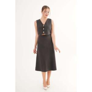 Conjunto de Dos Piezas al por Mayor: Chaleco y Falda de Gamuza Negra Premium para Mujer, Chalecos y Faldas Premium para Mujer - Product Image 2