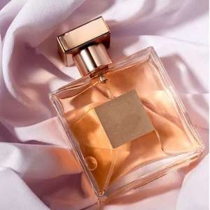 Perfume Natural con Fragancia Fresca y Ligera para Mujer, Aroma Duradero para Habitaciones y Cuerpo - Product Image 5