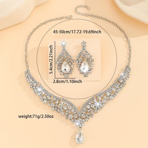 Ensemble de bijoux de luxe pour femmes, 2 pièces, collier élégant, boucles d'oreilles, clous d'oreilles pour fiançailles, mariage, anniversaire ou robes de soirée - Product Image 2