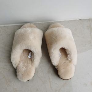 <span class=keywords><strong>Pantoufles</strong></span> d'hiver en <span class=keywords><strong>peau</strong></span> de <span class=keywords><strong>mouton</strong></span> véritable pour femmes, en cuir et en laine, chaudes et respirantes, intérieures et extérieures, avec fourrure naturelle. - Product Image 3