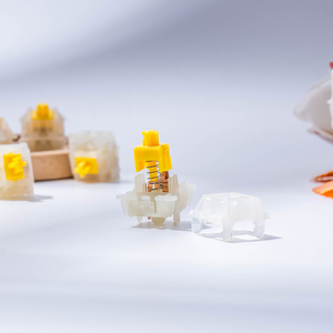 Gateron KS-3 X1 sữa vàng Pro tuyến tính 5 pin hot swap DIY tùy chỉnh chơi game Bàn phím cơ khí chuyển đổi - Product Image 3