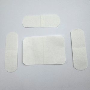 Pansements adhésifs personnalisés avec logo du fabricant, blanc cassé, à usage unique, de qualité médicale, pour la protection de la peau et le soin des plaies - Product Image 1