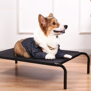 Erhöhtes, erhöhtes, kühlendes Hunde bett für große Hunde im Freien Atmungsaktives Netz-Haustier bett mit rutsch festen Füßen 41x27 Zoll Schwarz - Product Image 4