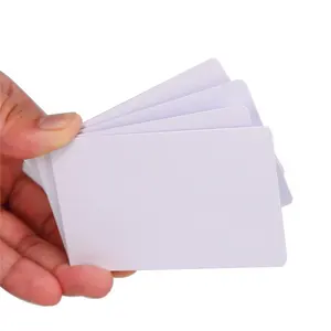 最高品質のサーマルプリンター印刷ホワイトブランクプラスチックIDカードPVCメンバーシップIDカード