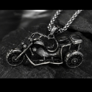 Yunnique – collier pendentif moto vintage en acier inoxydable, chaîne unisexe, bijoux cadeau - Product Image 2
