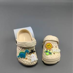 2025 Sommer Neue Lässige Haus- und Badezimmer-Kinderhausschuhe für Drinnen und Draußen Zweifach Tragbar Leichtgewichtig Polyester-Obermaterial Flach Bequem - Product Image 2