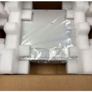 เราเตอร์อีเทอร์เน็ตสำหรับองค์กร Cisco C8200L-1N-4T รุ่นใหม่ล่าสุด พร้อมพอร์ต WAN 1 กิกะบิตอีเธอร์เน็ต 4 พอร์ต รองรับ PPPoE และ SD-WAN Uplink Router รุ่น C8200L-1N-4T - Product Image 3