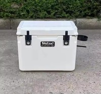 Glacière rotomoulée 25QT avec logo personnalisé, robuste et isotherme, avec ouvre-bouteille, pour usage intensif en extérieur et sports de plein air
