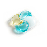Lessives liquides écologiques jetables en dosettes avec plus de 80 % d'ingrédients actifs pour le lavage automatique des vêtements en machine