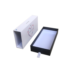 Boîte à tiroir imprimée Cœur Papillon avec insert en éponge noire, gaufrage et revêtement UV pour l'emballage de rouges à lèvres et de tubes cosmétiques - Product Image 4