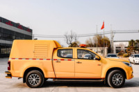 Véhicule mobile de production et d'alimentation en énergie d'urgence triphasé AC 600-3200KW avec système de contrôle intégré pour les opérations de sauvetage en extérieur