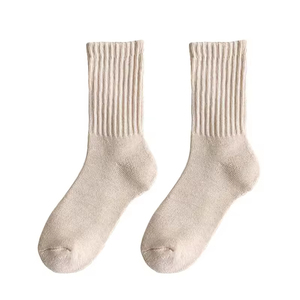High Quality Custom Logo New Trend Lightweight Unisex Crew Sports <b>Socks</b> Streetwear Fashion Elastic Cuff Blend Wholesale - Product Image 2