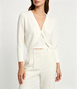 Cardigan Corto Bianco con Bottoni <span class=keywords><strong>Belle</strong></span> Poque per Donna, Maglione Estivo Trendy Y2K Leggero in Viscosa con Collo Halter e Pizzo - Product Image 3