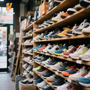 <span class=keywords><strong>Zapatillas</strong></span> de Tenis Deportivas Originales de Segunda Mano de las Mejores Marcas para <span class=keywords><strong>Hombre</strong></span>, Zapatos Italianos de Marca Usados, Zapatos Usados en Fardos, Scarpe Usate - Product Image 1