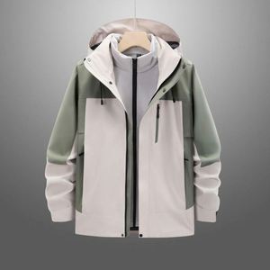 Chaqueta de Invierno de Diseño Ergonómico que se Adapta a las Curvas del Cuerpo, Versátil para Usar en Primavera con Lluvia o en Invierno con Nieve - Product Image 5