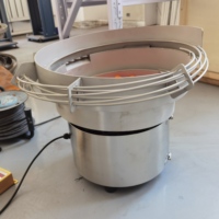 Alimentateur vibrant automatique haute performance en acier inoxydable, nouveau modèle personnalisé pour équipement d'automatisation plastique